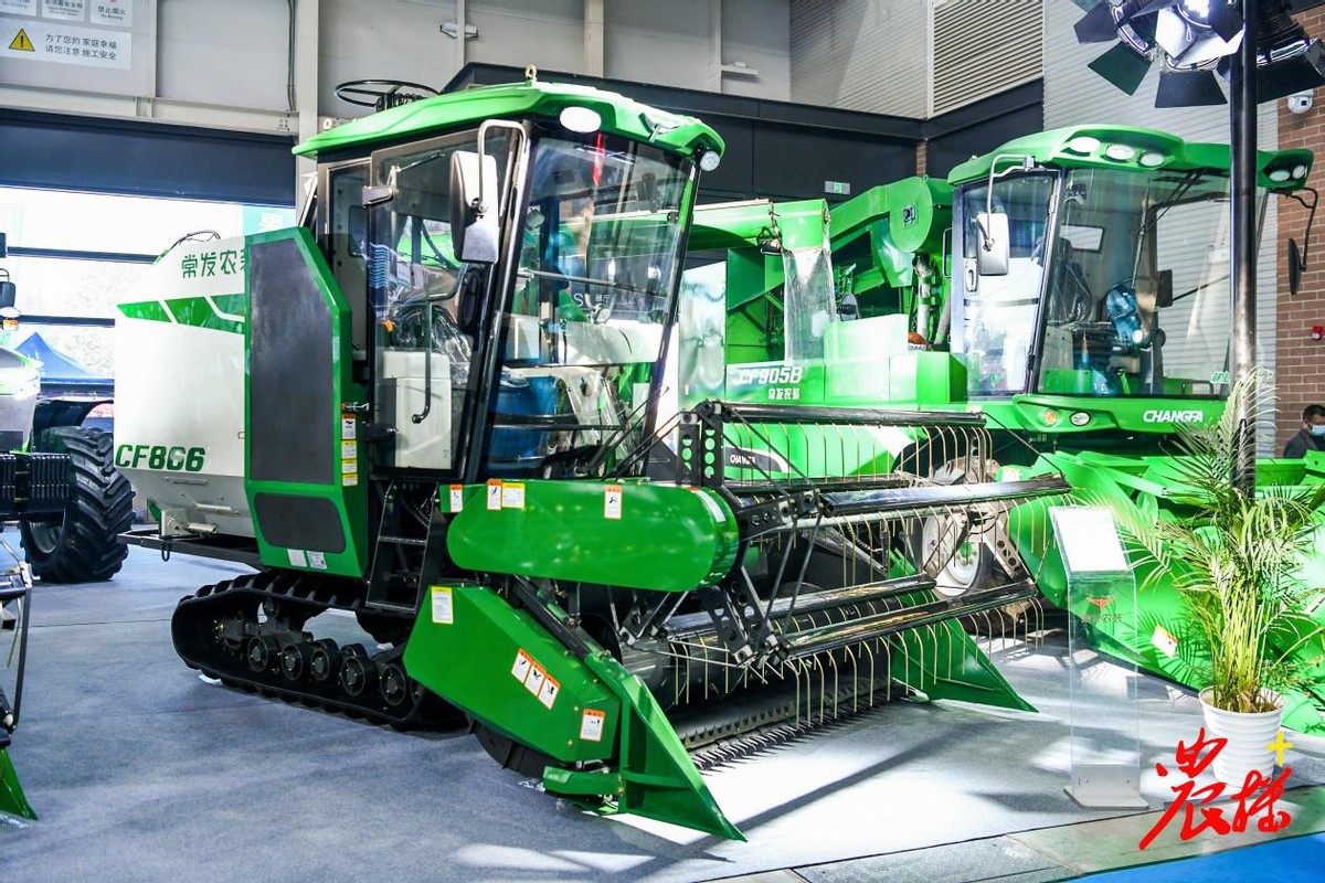 农业联合收割机报价大全,国际展会收割机