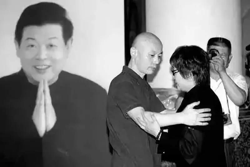 傅彪去世后冯小刚给了200万,傅彪和张国立一起演过的电影