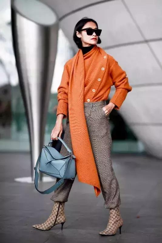 今年秋冬最惊艳的配色,惊艳到炸裂的配色