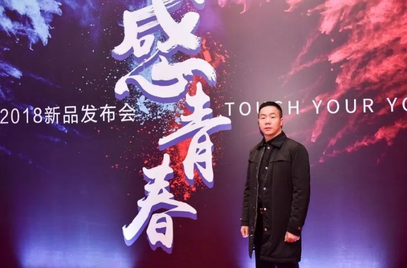 木门全屋定制环保,了解实木家具的发展趋势