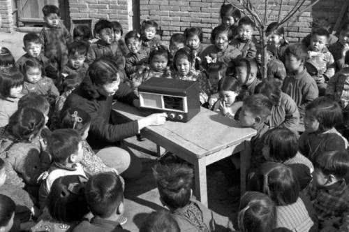 小喇叭广播讲故事的都有谁,小喇叭开始广播了讲故事的爷爷