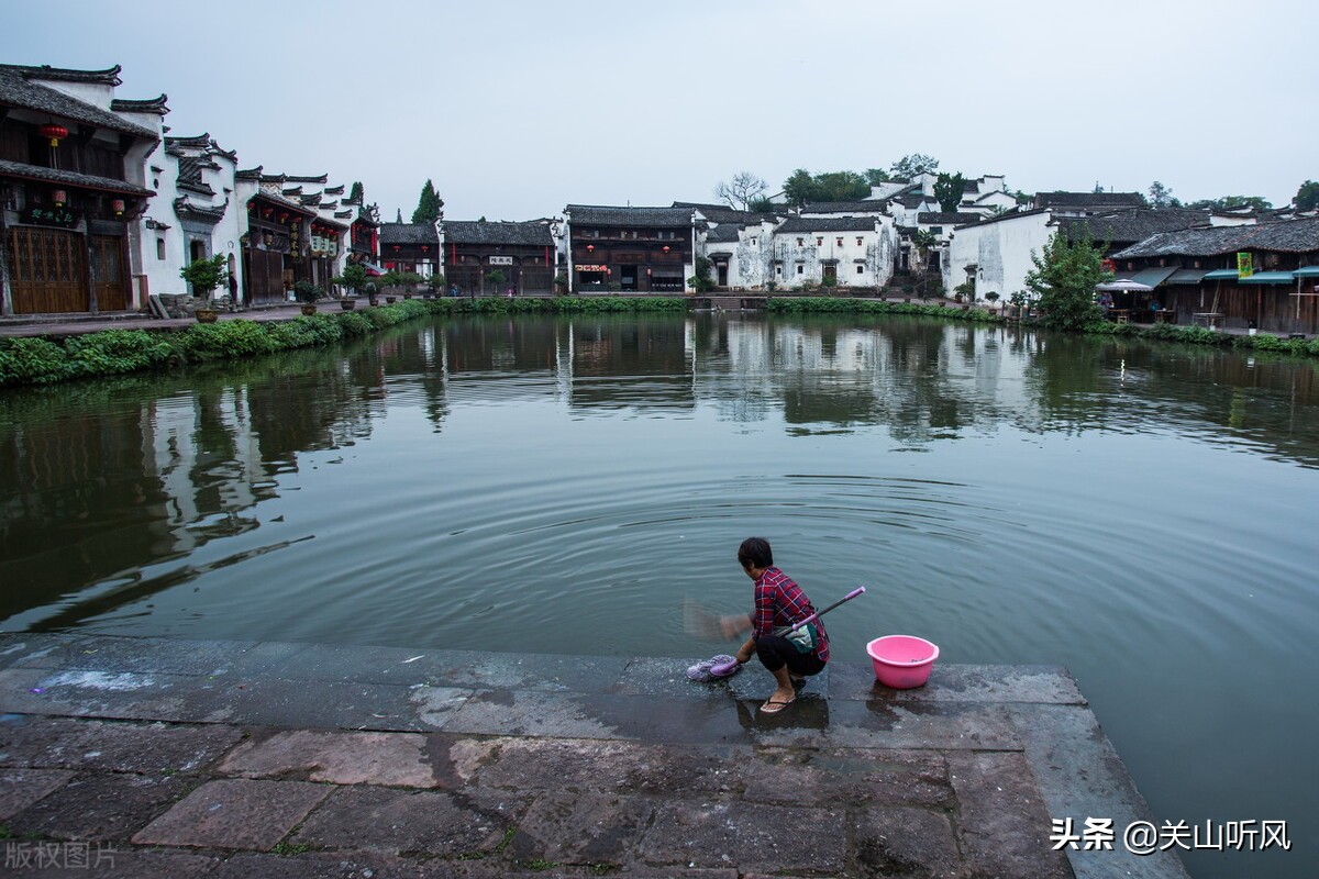 盖房莫盖背水路是什么意思,农村建房何为出门见山墙