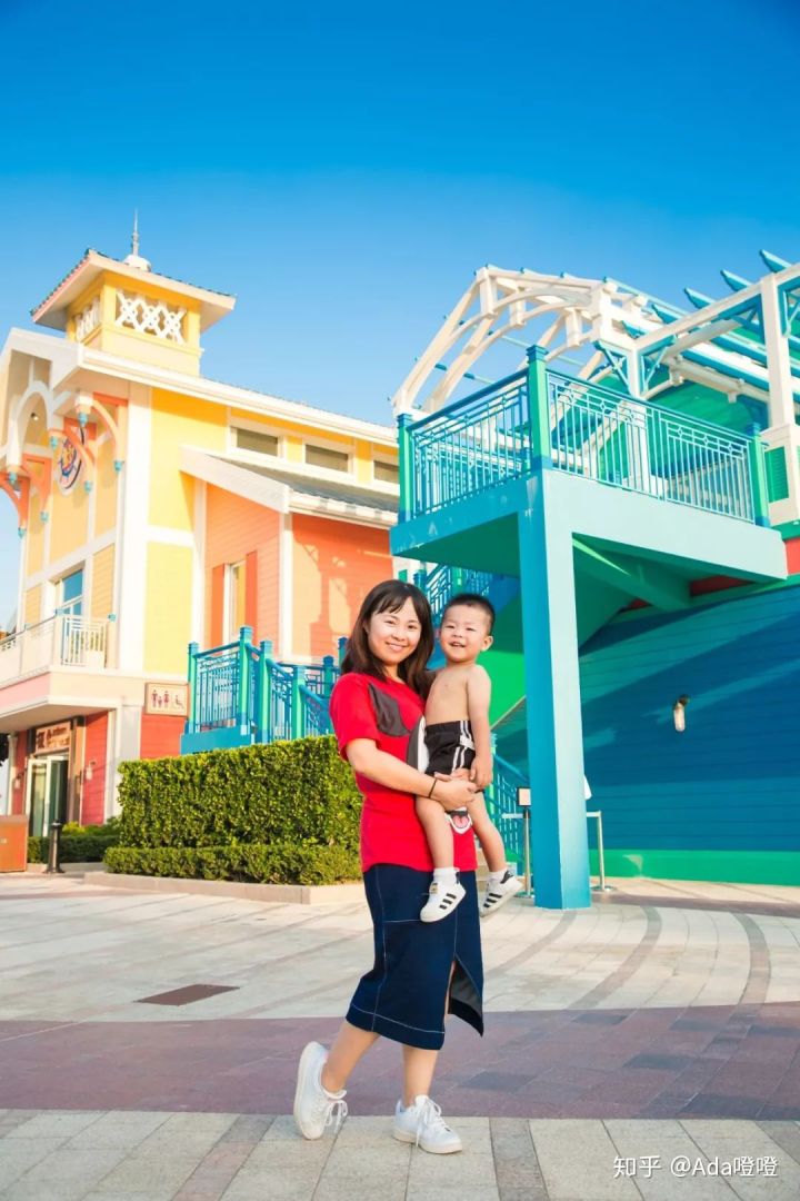 独自带2岁的娃怒刷了10次上海迪士尼，不听我听谁？