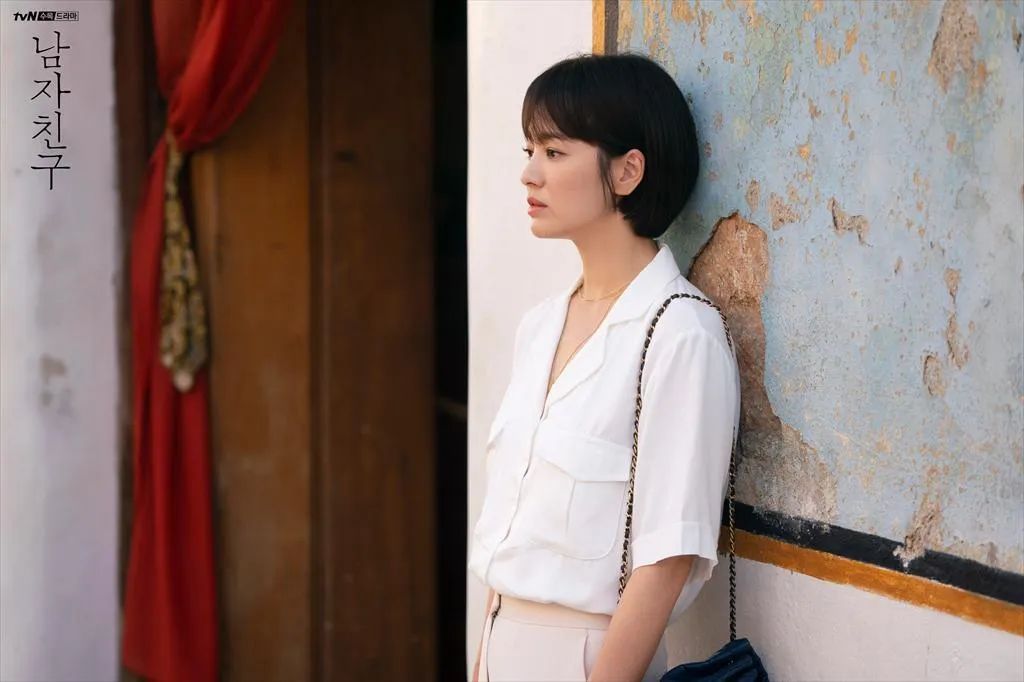 “别看了,你买不起”丨我在奢侈品店,看到了人间真实