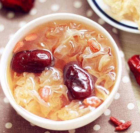 银耳汤怎么煮软烂粘稠,银耳汤怎么熬又烂又粘稠