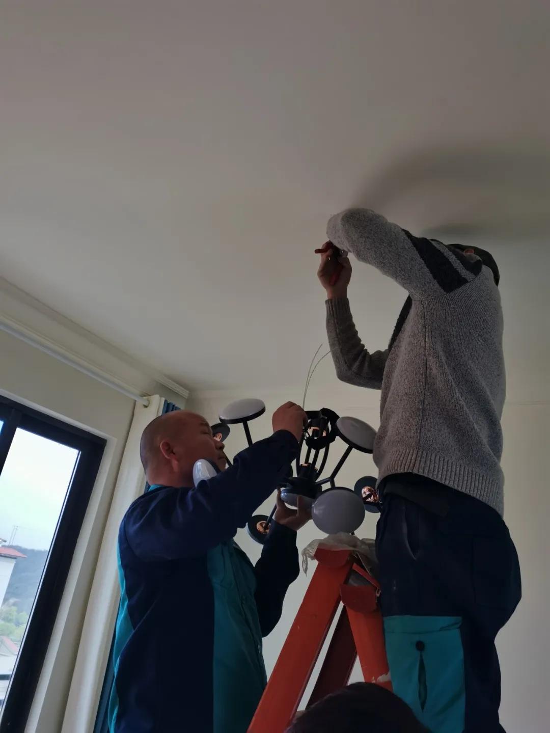 业主说温暖明亮的房子,业主感叹住小区的感受