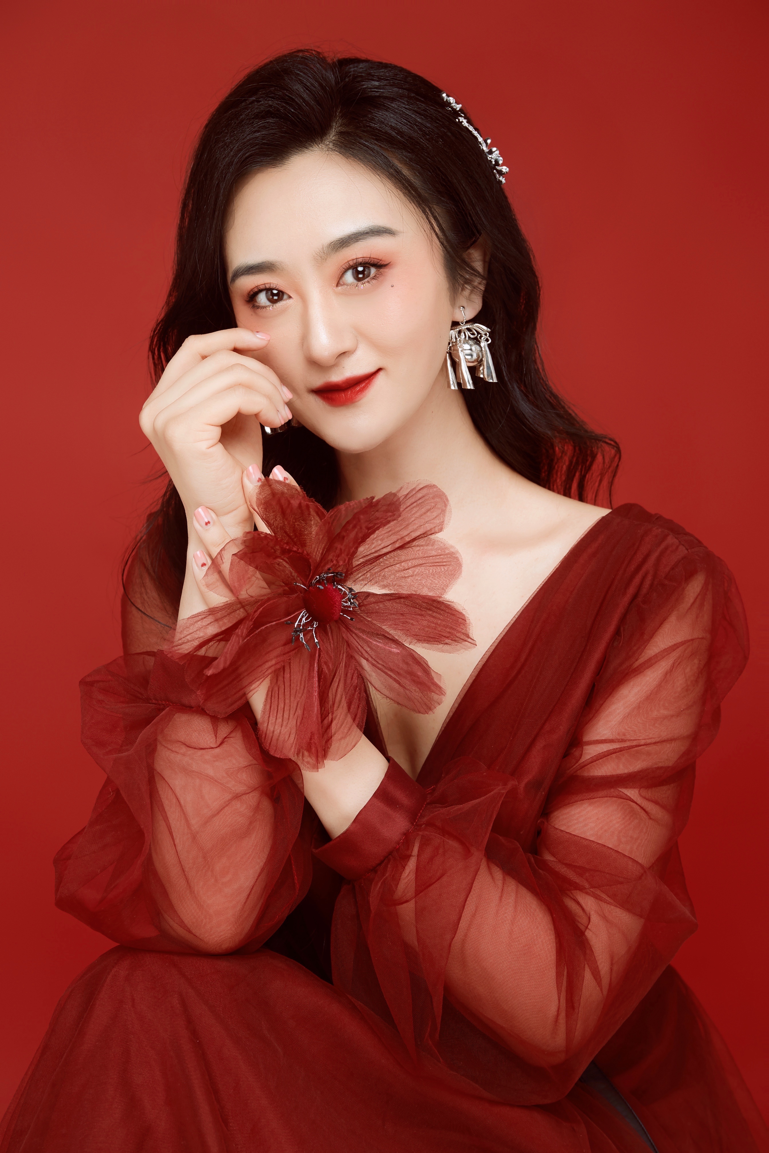 陈思思演唱红旗颂,陈思献唱沂蒙颂歌曲