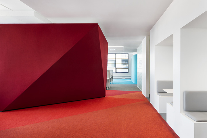 紫色妖娆软件公司Vanco布卢明顿时尚办公设计欣赏