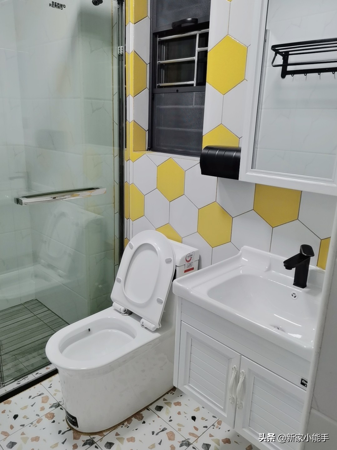 装修中最不后悔的是全屋贴了墙布,新房装修什么墙布好看