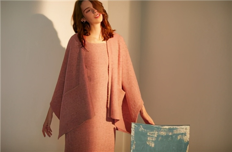 燕麦色针织打底衫,火龙果色针织打底衫