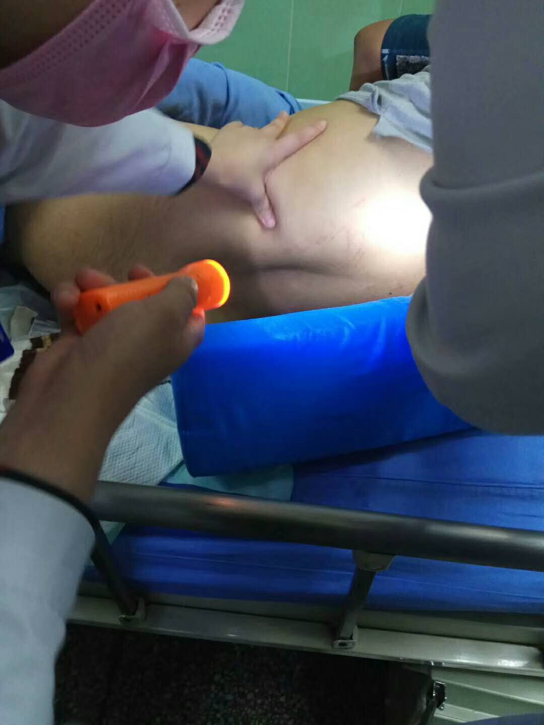 爸爸突发脑溢血去世,我的仨妈俩爸李爸爸脑溢血