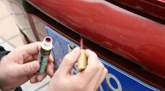 车漆划痕4s怎么处理,珍珠白车漆轻微划痕4s店怎么处理