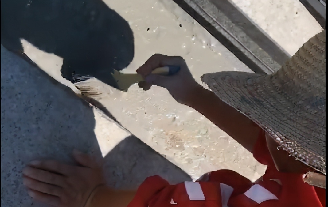 彩钢屋顶天沟漏水怎么办,屋顶天沟漏水怎么办