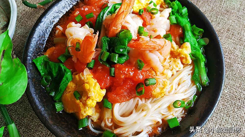西红柿鸡蛋面这样做嫩滑美味鲜香,新手做西红柿鸡蛋面怎么做才好吃