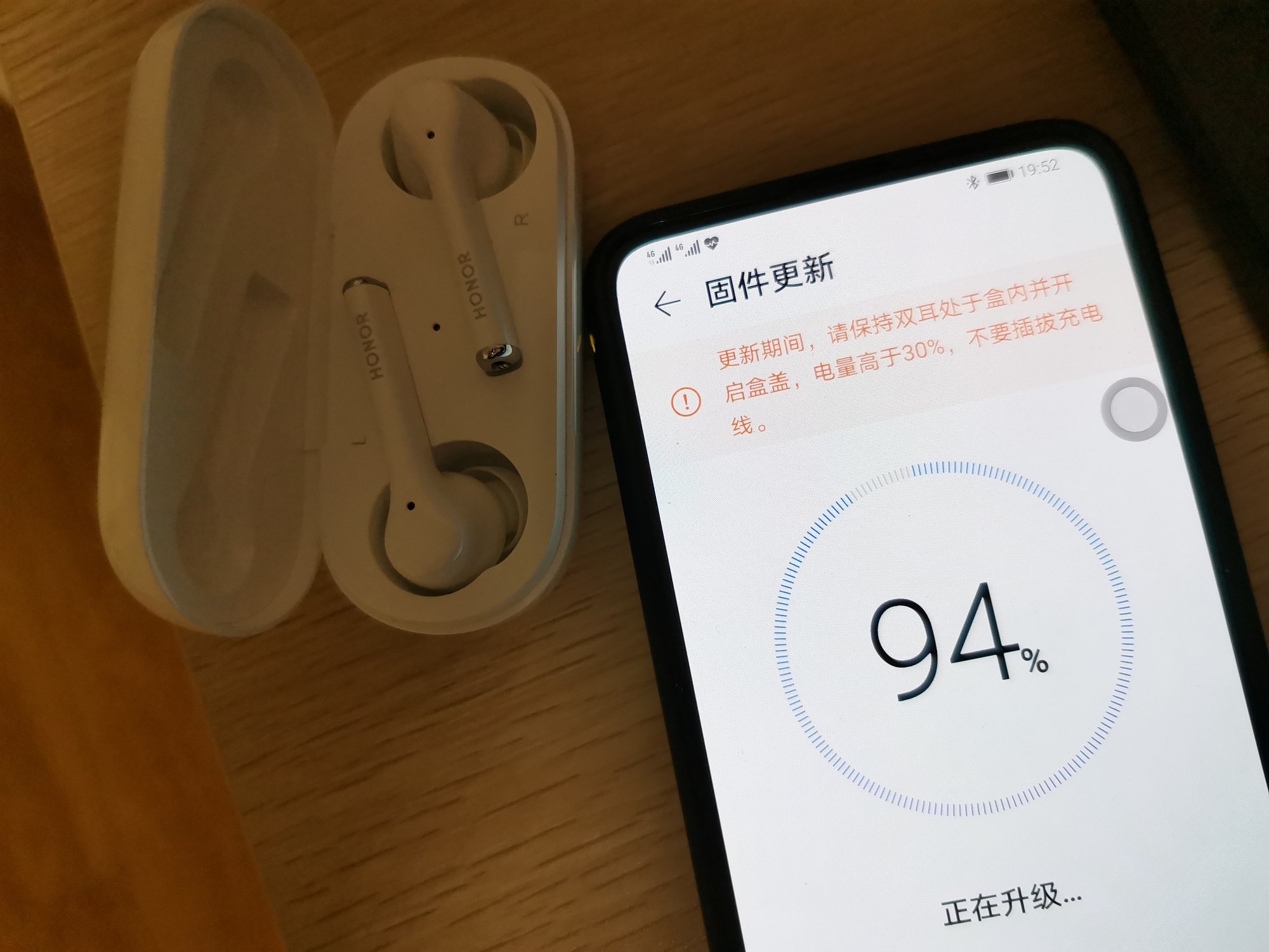 荣耀flypods3和华为4i哪个好用,荣耀蓝牙耳机flypods3值得买吗