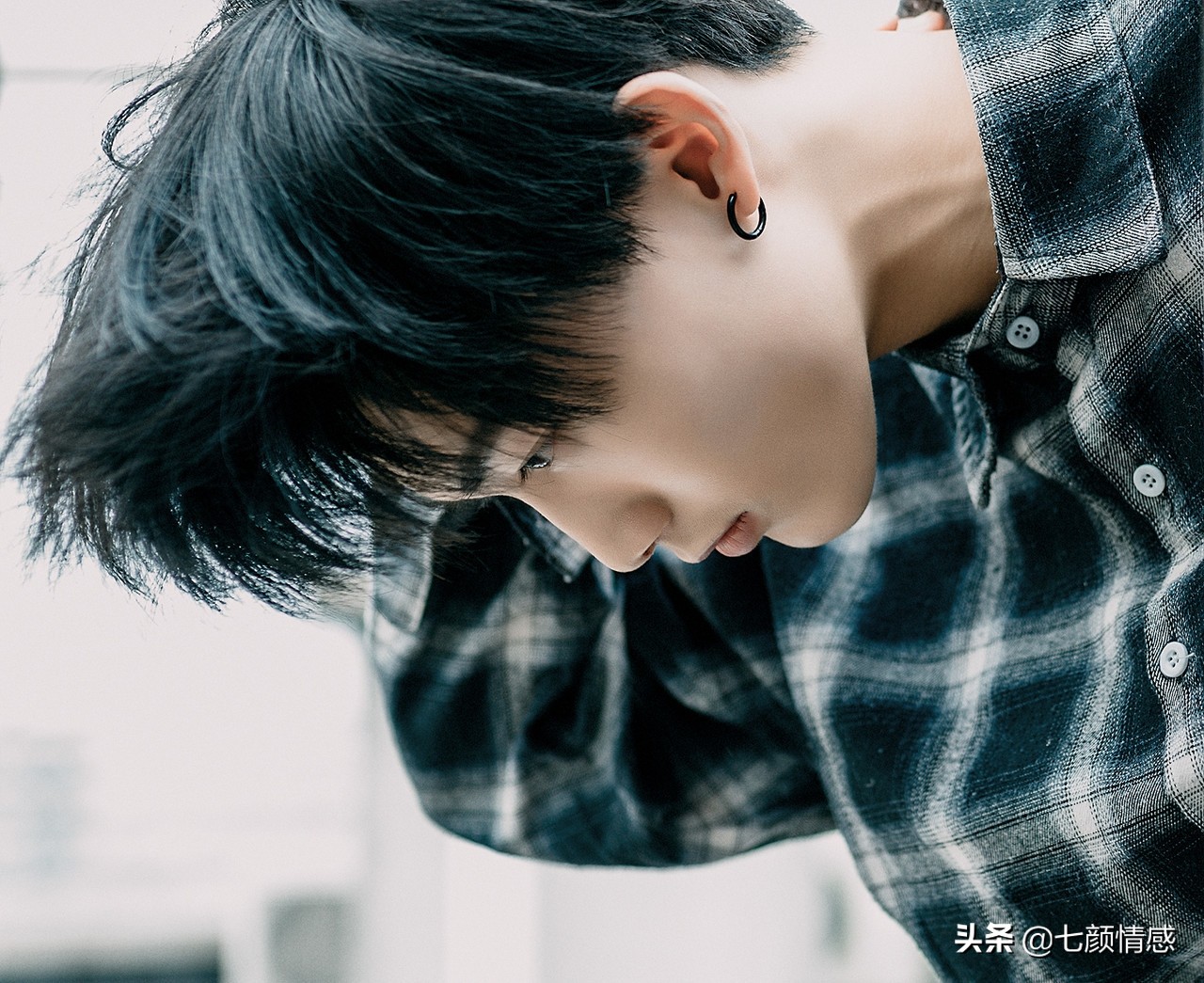 怎么撩喜欢的男生在校园,怎么撩喜欢的男生让他心动