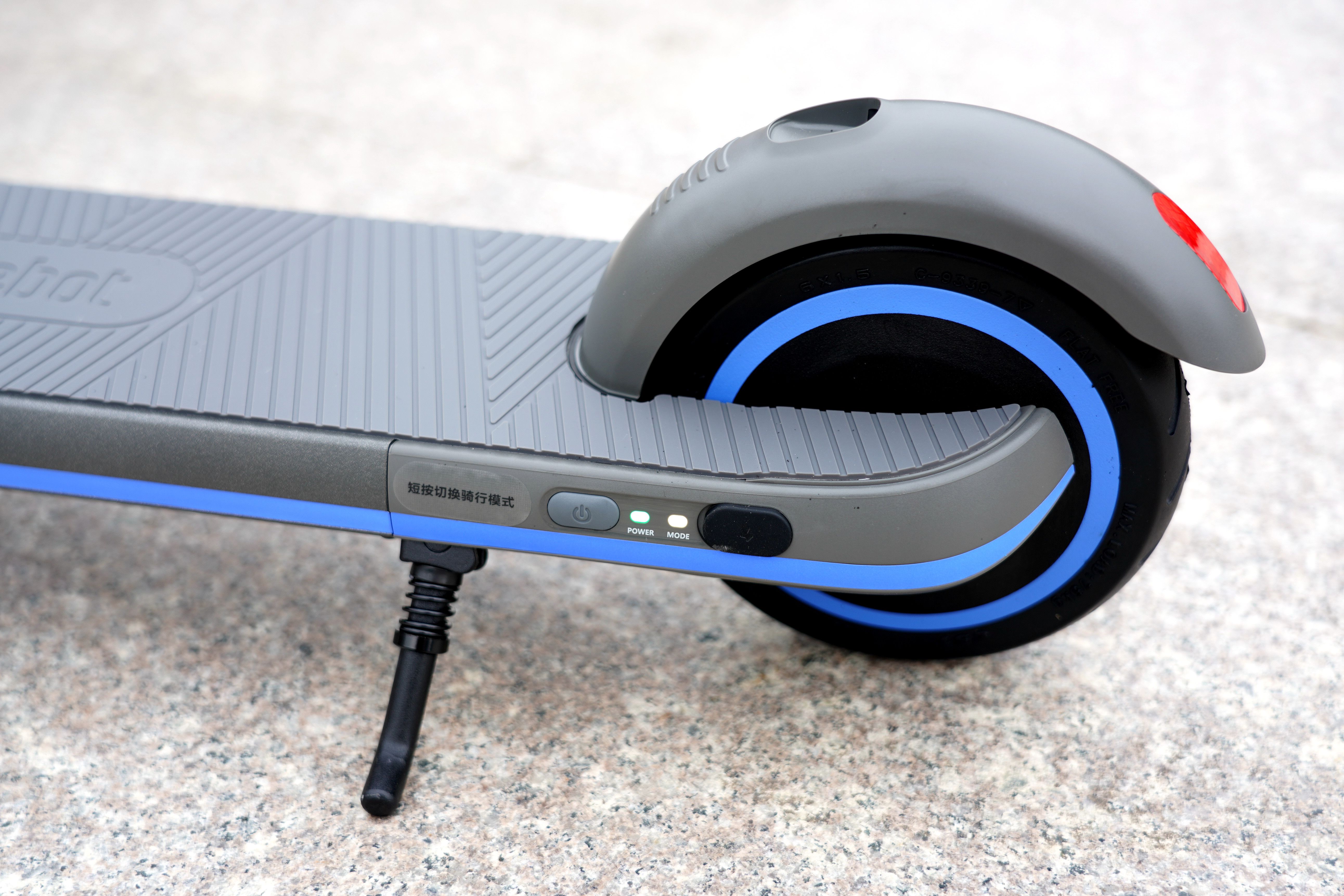 很不简单的玩具,九号儿童电动滑板车e10如何折叠