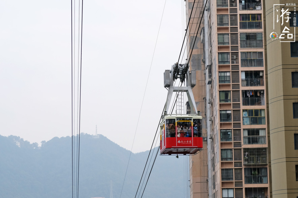 重庆人的长江索道回来了，轿厢回归最初的模样，工作日只要1块8