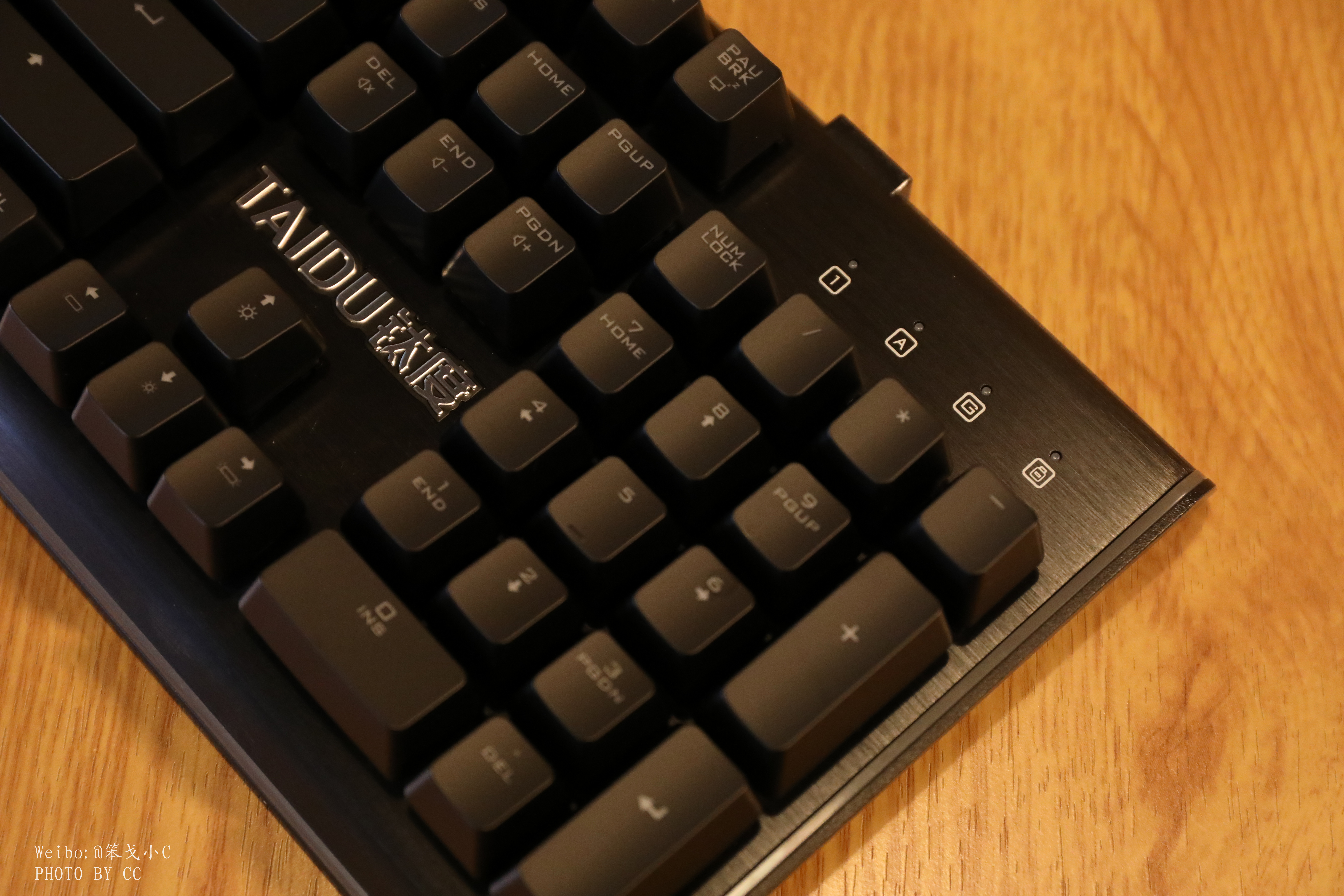 100元黑轴键盘推荐,cherry红轴机械键盘推荐