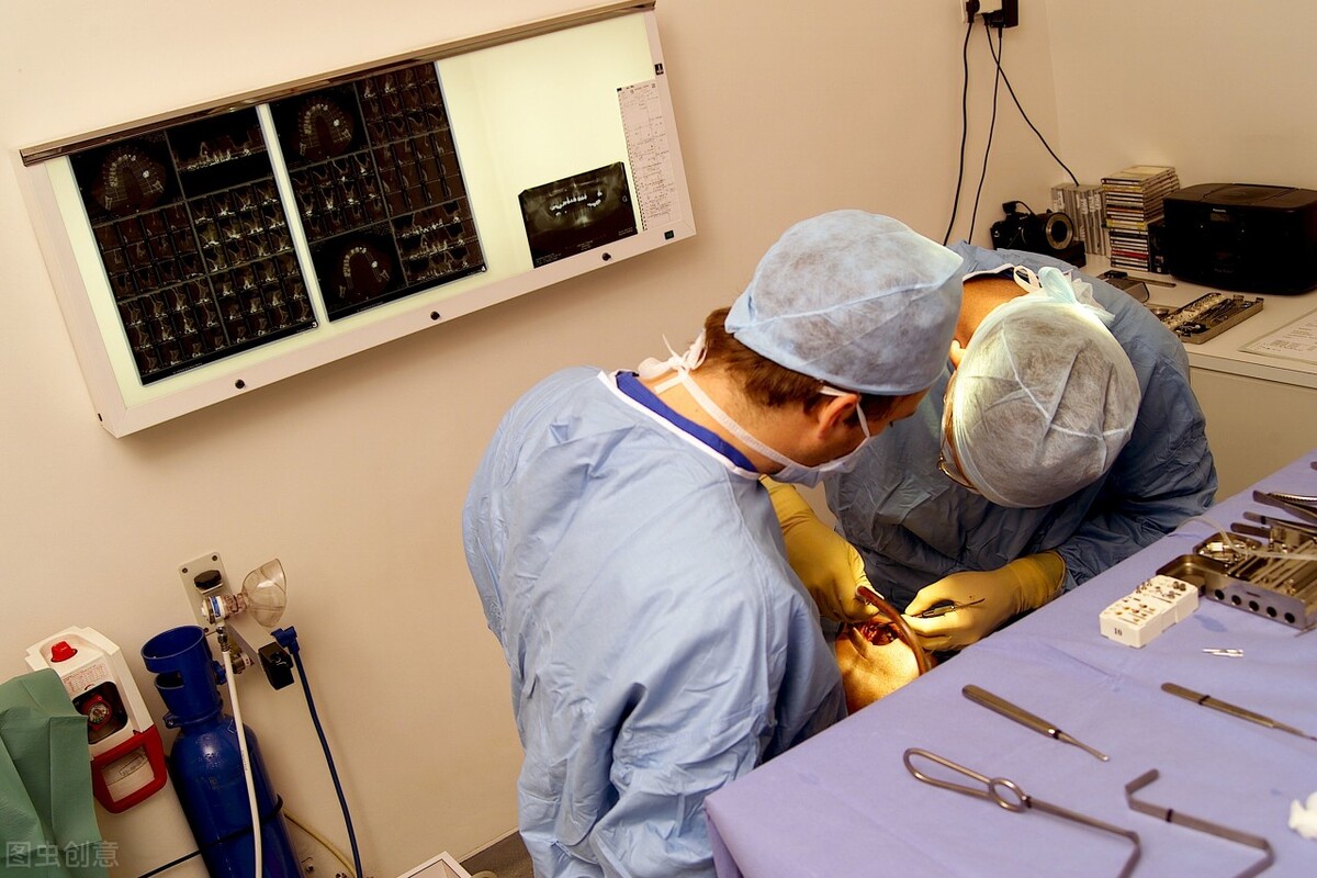 种植体用什么品牌的比较好,种植以后怎么知道种植体品牌