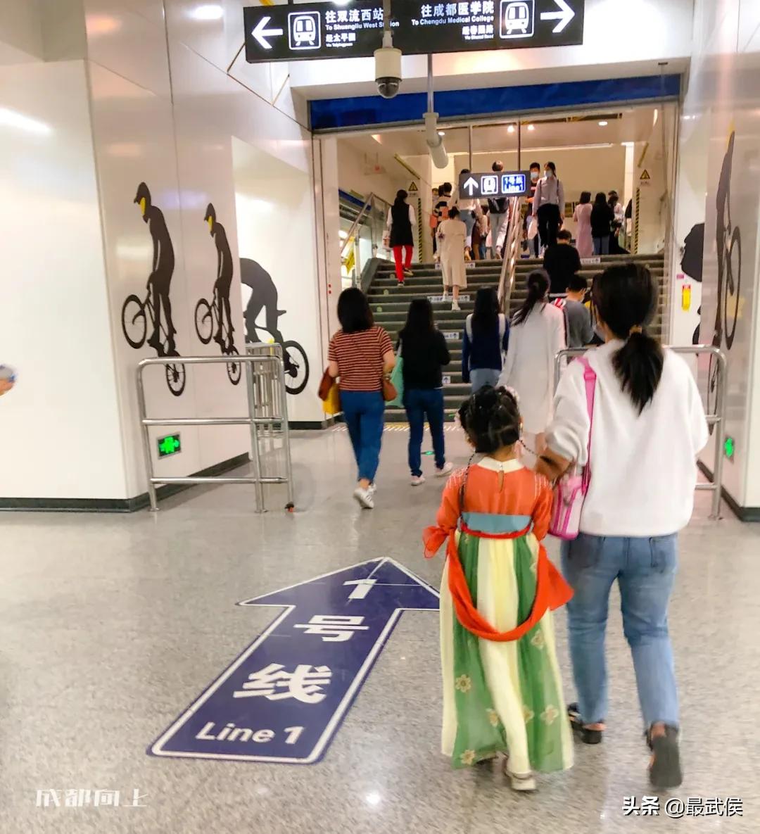 成都汉服第一城,扒一扒源头工厂