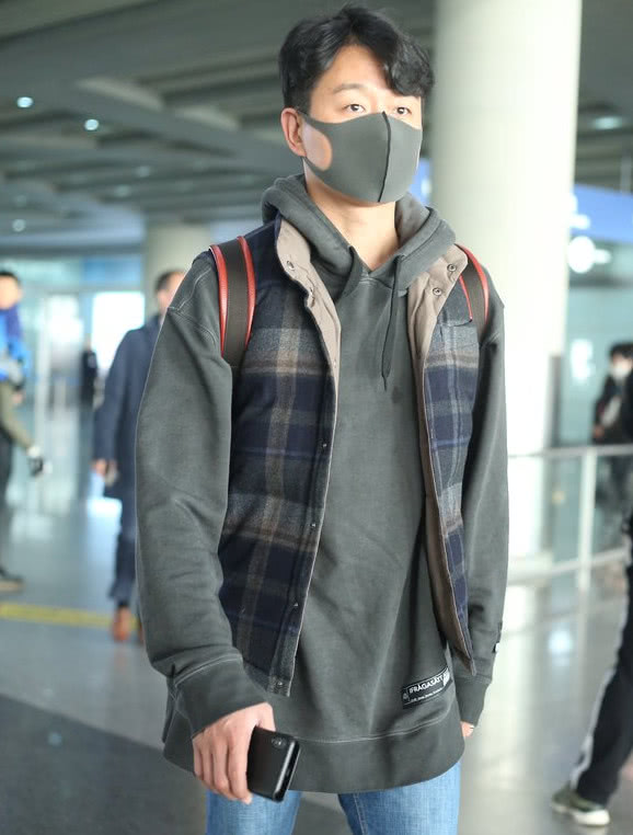 佟大为30岁和44岁照片对比,佟大为39岁照片