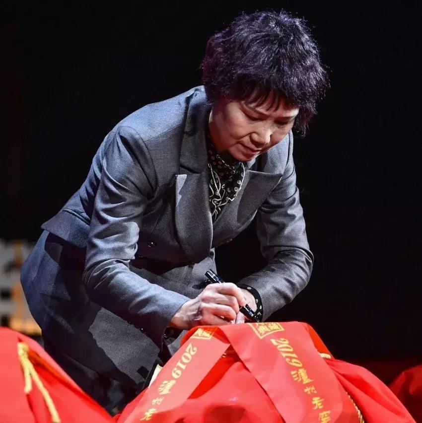 泸州国窖157352度酱香型,泸州国窖1573500ml52度