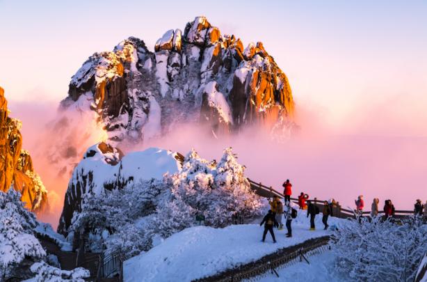 这个冬天去哪玩黄山冬雪堪称一绝,今年冬天的黄山旅游攻略最新