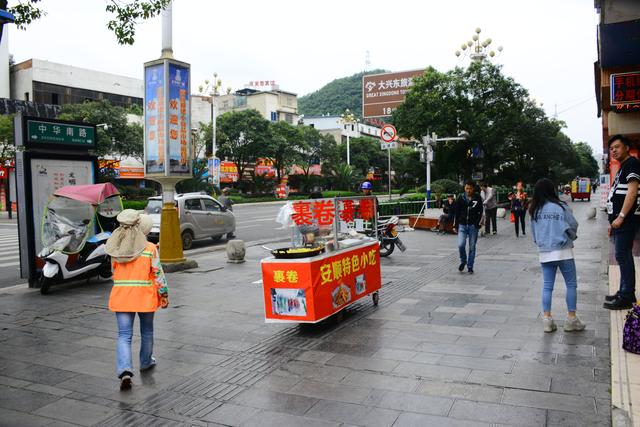 贵州安顺豪车街拍,看看贵阳安顺的风光