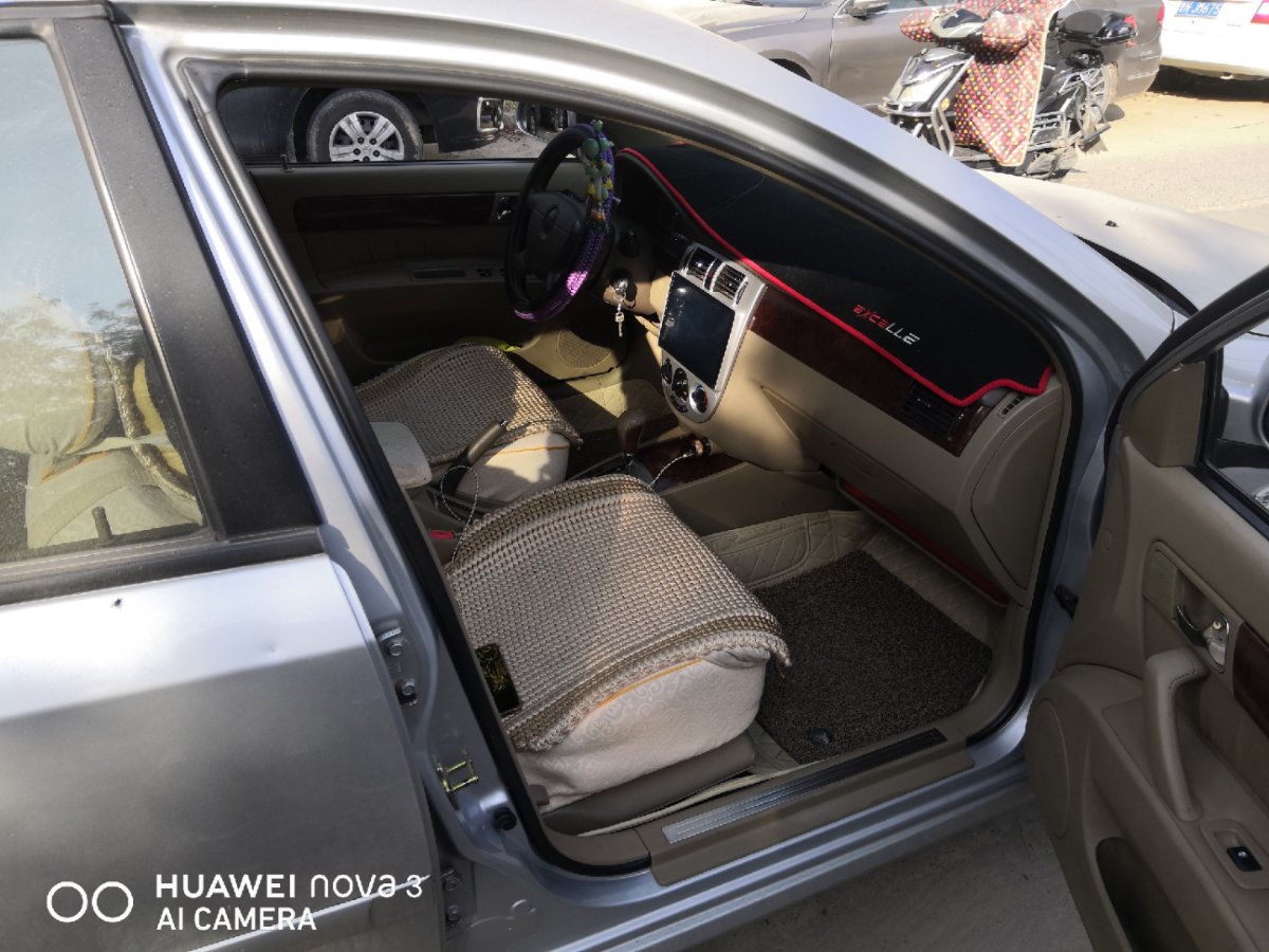 1万5自动挡两厢车,1.5自动挡君越五万左右