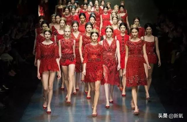 能把正宫红驾驭好，才是一个美人最基本的素质