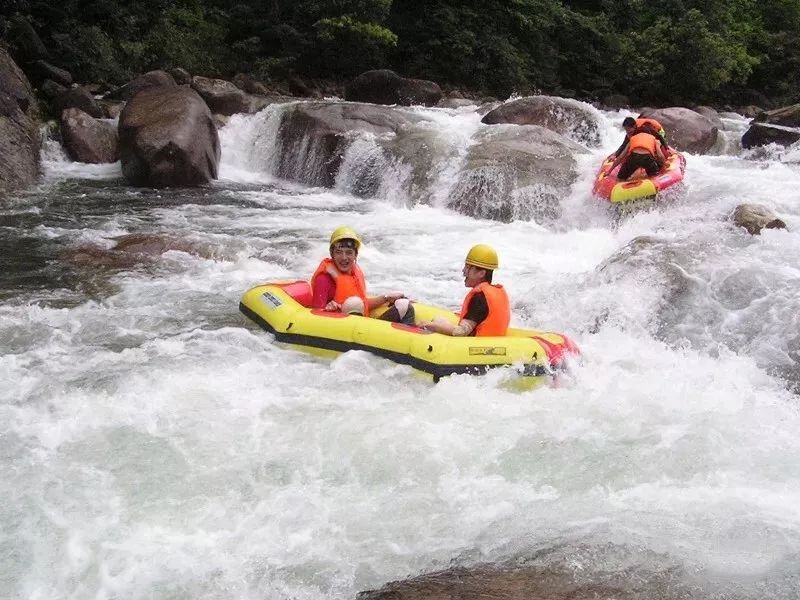 南国仙境姑婆山,姑婆山从南国仙山到山顶要多久