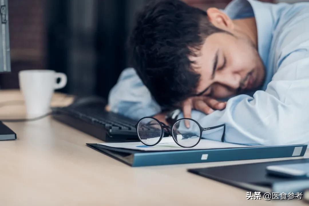 经常犯困警惕是疾病征兆,天天犯困是不是身体有什么问题