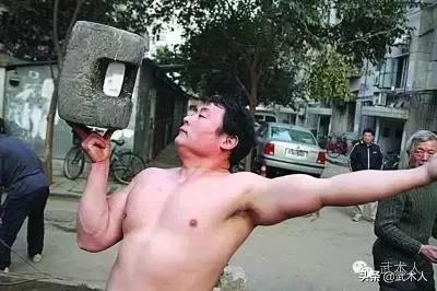 一力降十会的意思,什么叫一力降十会