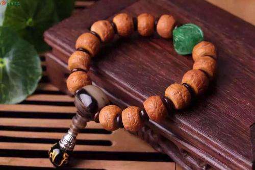 凤眼纯手盘效果,凤眼菩提手套盘多久可以上手