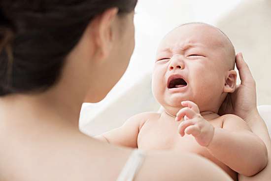 天惶惶地惶惶,我家有个夜哭郎,“夜哭郎”的宝宝,爸妈怎么办?