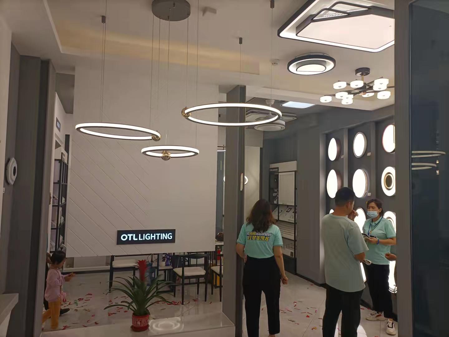 开灯饰店要什么技巧,开灯饰店怎么样