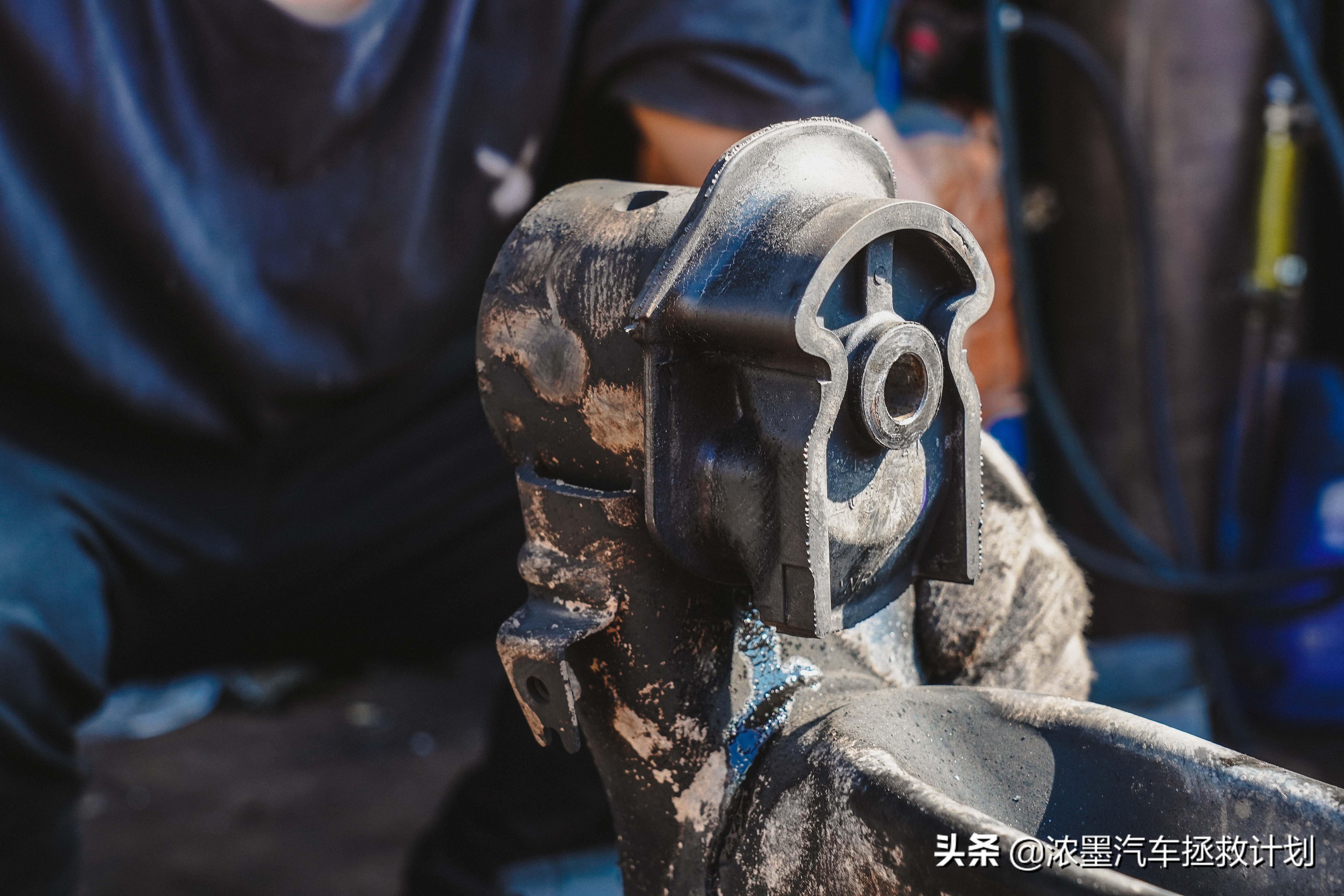 周到车管家,经典老车丰田普瑞维亚翻新整备