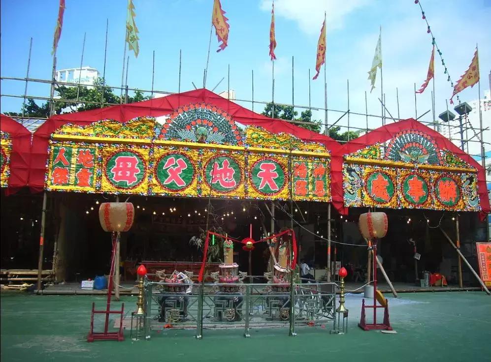 又是一年一度的中元节即将来临,中元节致我远去的亲人