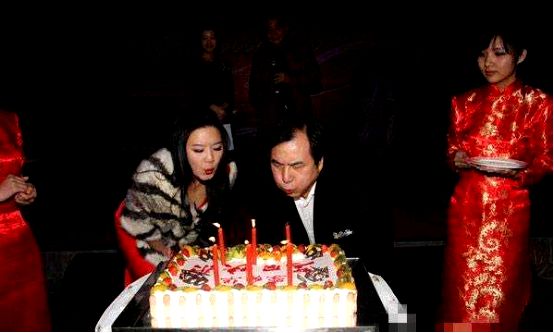 章光李晓华,李晓华章光