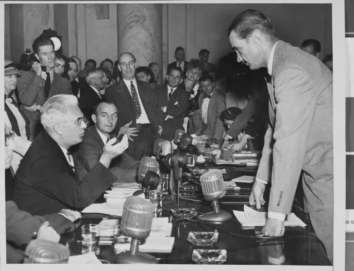 地球太烦了，这个男人居然想带全人类飞向天空