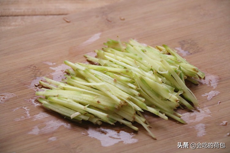 农村老奶奶用30年腌生姜的配方,80岁老奶奶坚持吃生姜