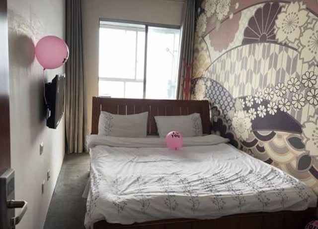 昆明一小区群租由“明”转“暗”生意依旧火爆，要提前三到五天预订