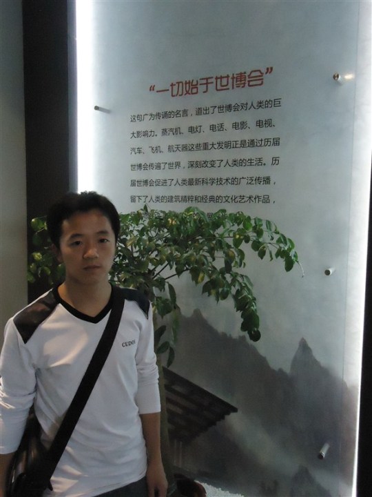 山东小伙摆地摊10年不出村,山东小伙摆地摊流浪两年不敢回家