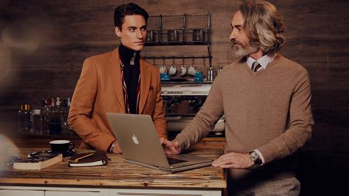 厚织羊绒衫,羊绒衫很蓬松不紧实