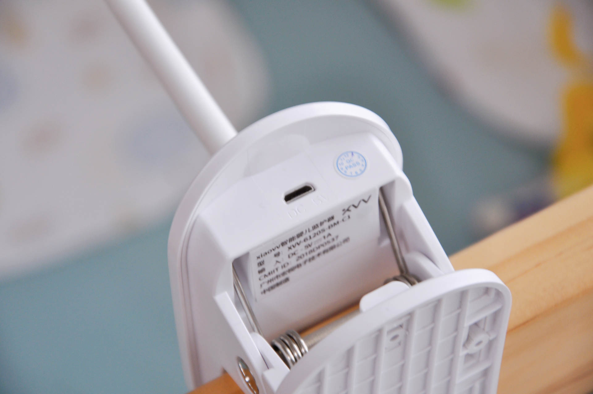 帮你随时随地、无时无刻的陪在宝宝左右，xiaovv婴儿监护器