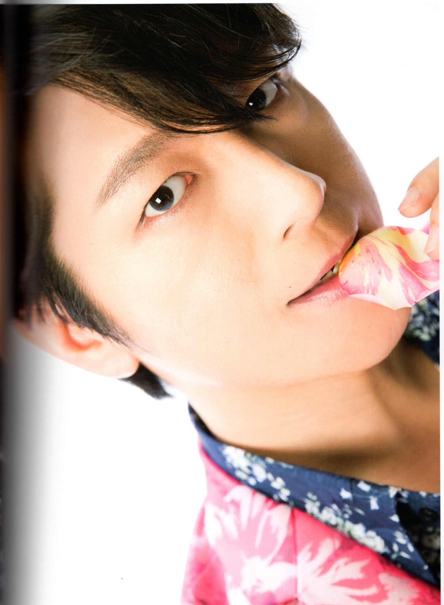 年轻人都说他是“皱纹大叔”，18年前，他可是日本“第一小王子”