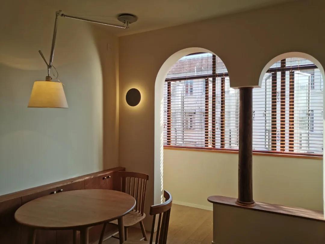 从180㎡搬到45㎡,三口之家越住越小,女儿却说现在最好