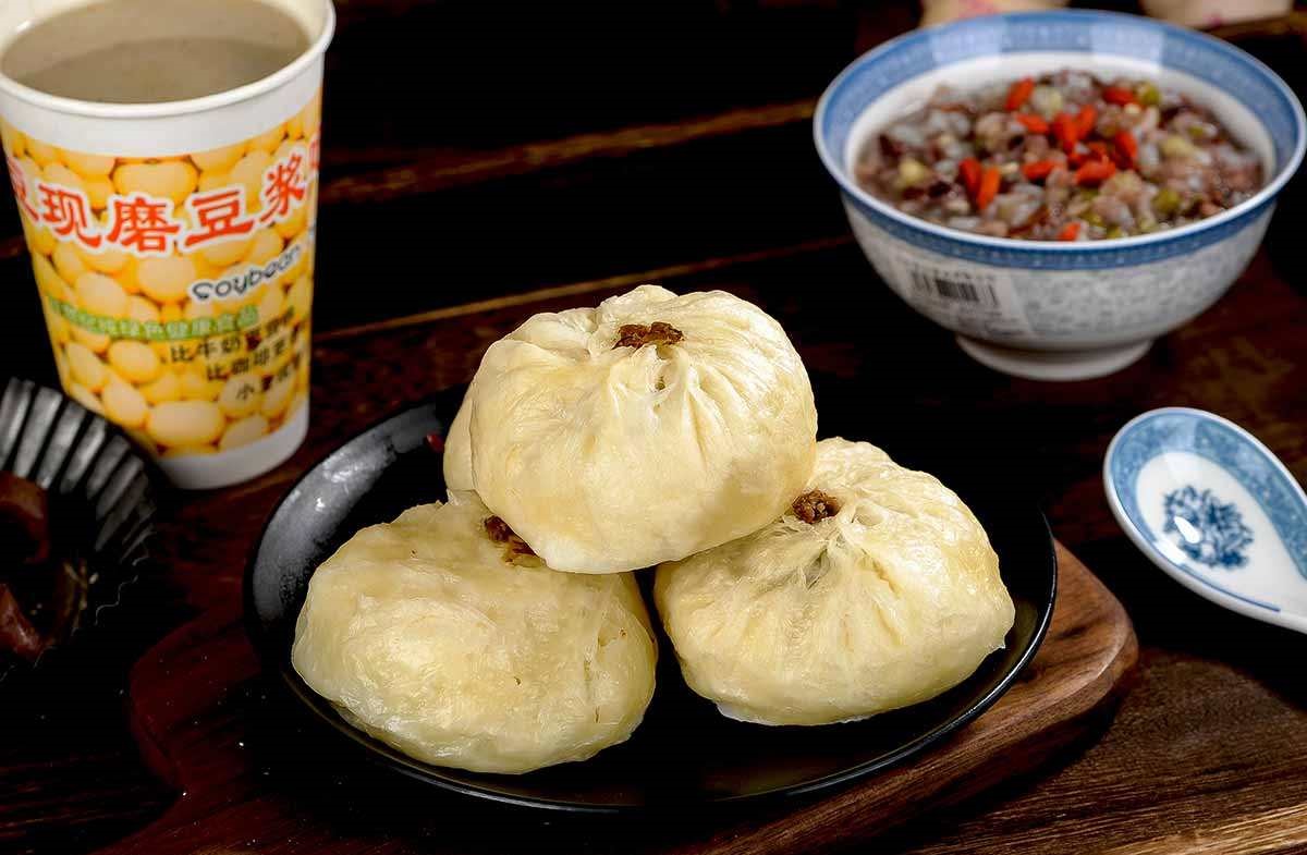 一家生意火爆一家惨淡,卖豆浆生意火爆了