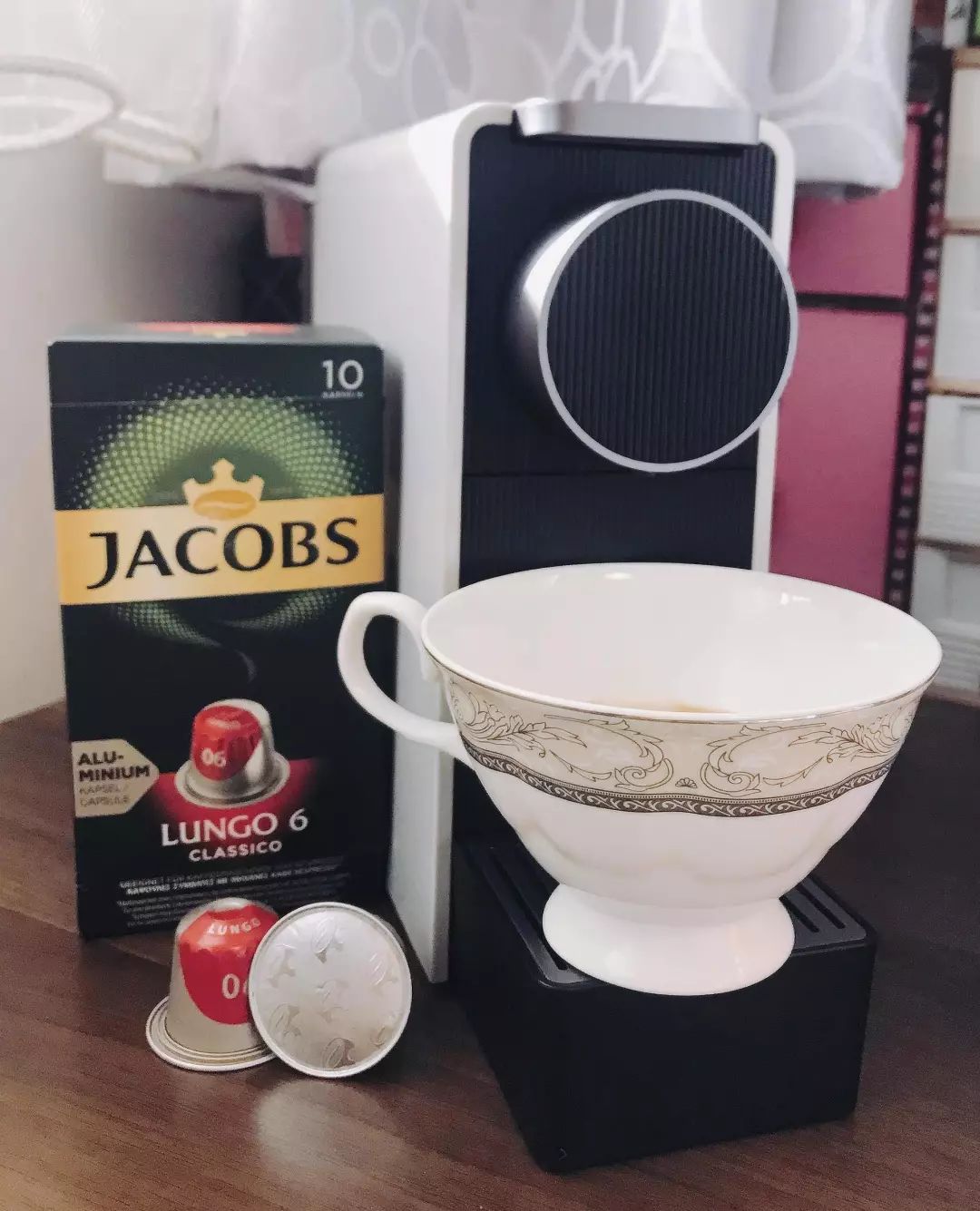 今天开箱一款便携胶囊咖啡机,mini胶囊咖啡机便携